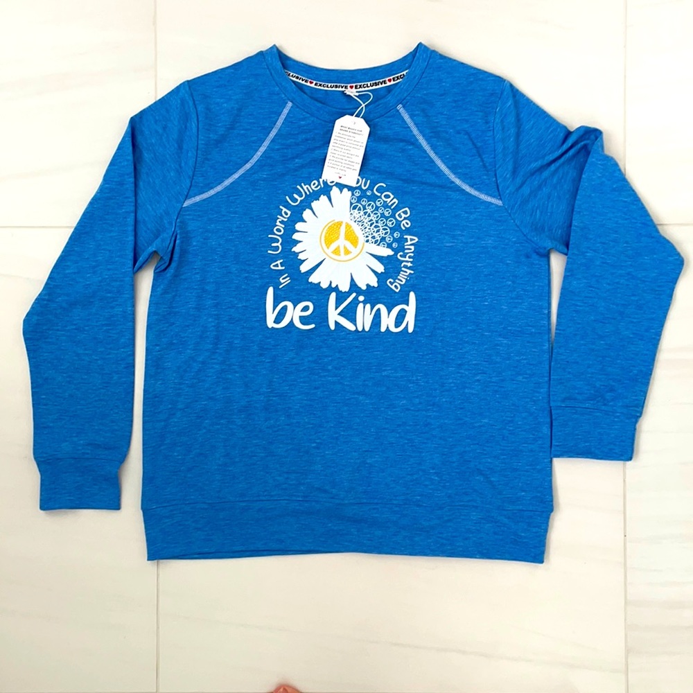 Woman’s Long Sleeve Graphic Tee